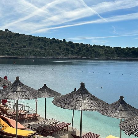Villa Xhefri 2 Sarande Bagian luar foto