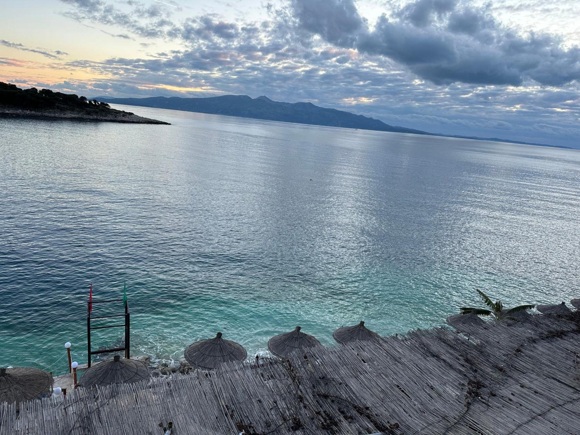 Villa Xhefri 2 Sarande Bagian luar foto